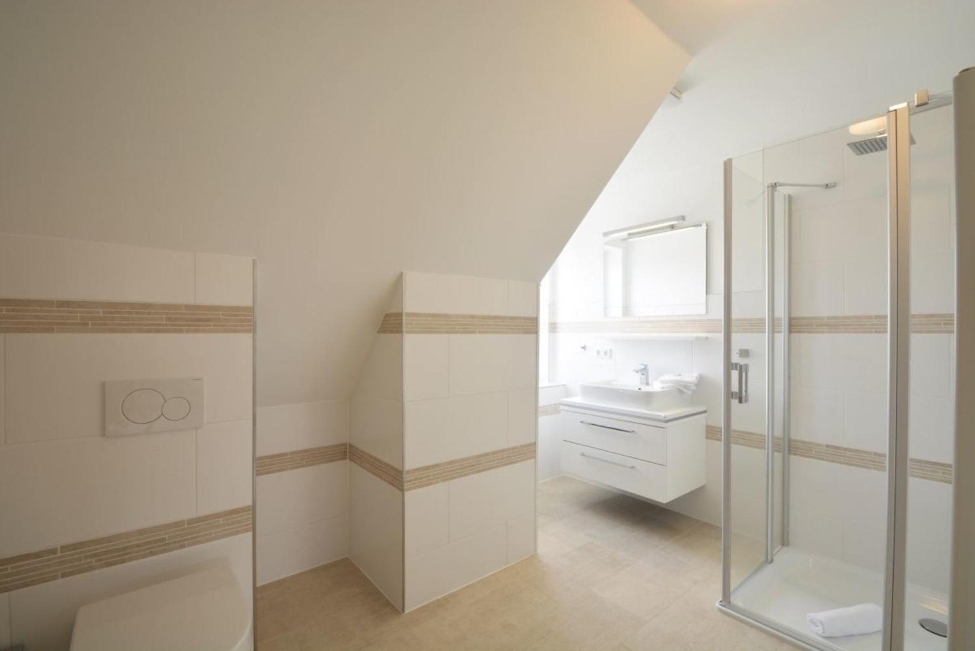 Haus Veronika Links Wyk auf Foehr Luaran gambar